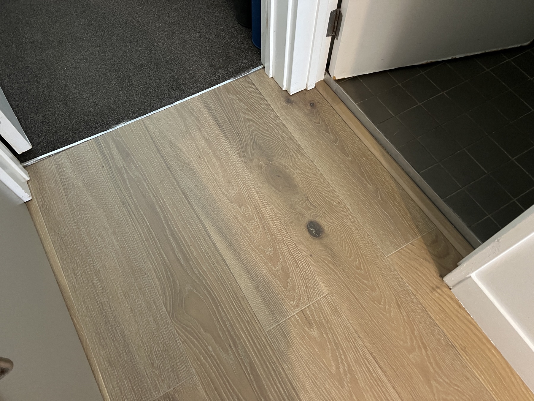 Laminate floor installation 109FPD